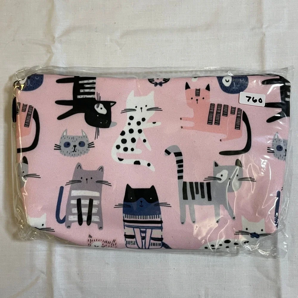The Pouch Cosmetic Bag Womens OS Pink NWT Cat Print Zipper Travel Makeup Pouch